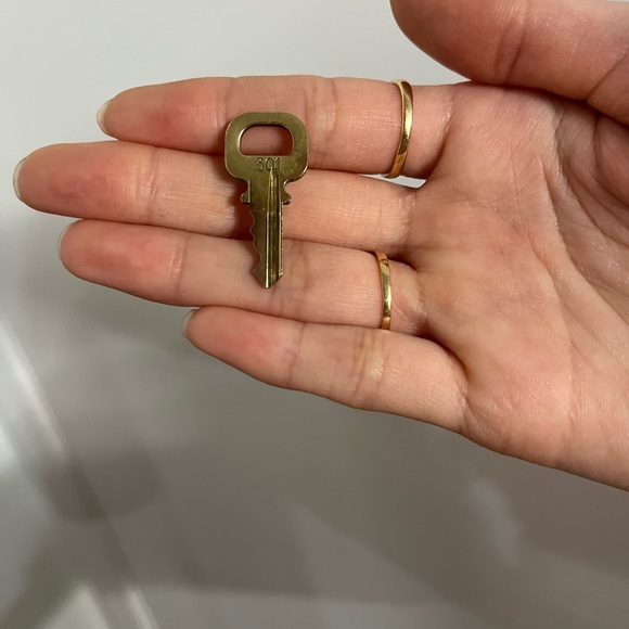 Louis Vuitton Gold Matching Lock & Key Set #301 🔐💗 - Picture 4 of 4